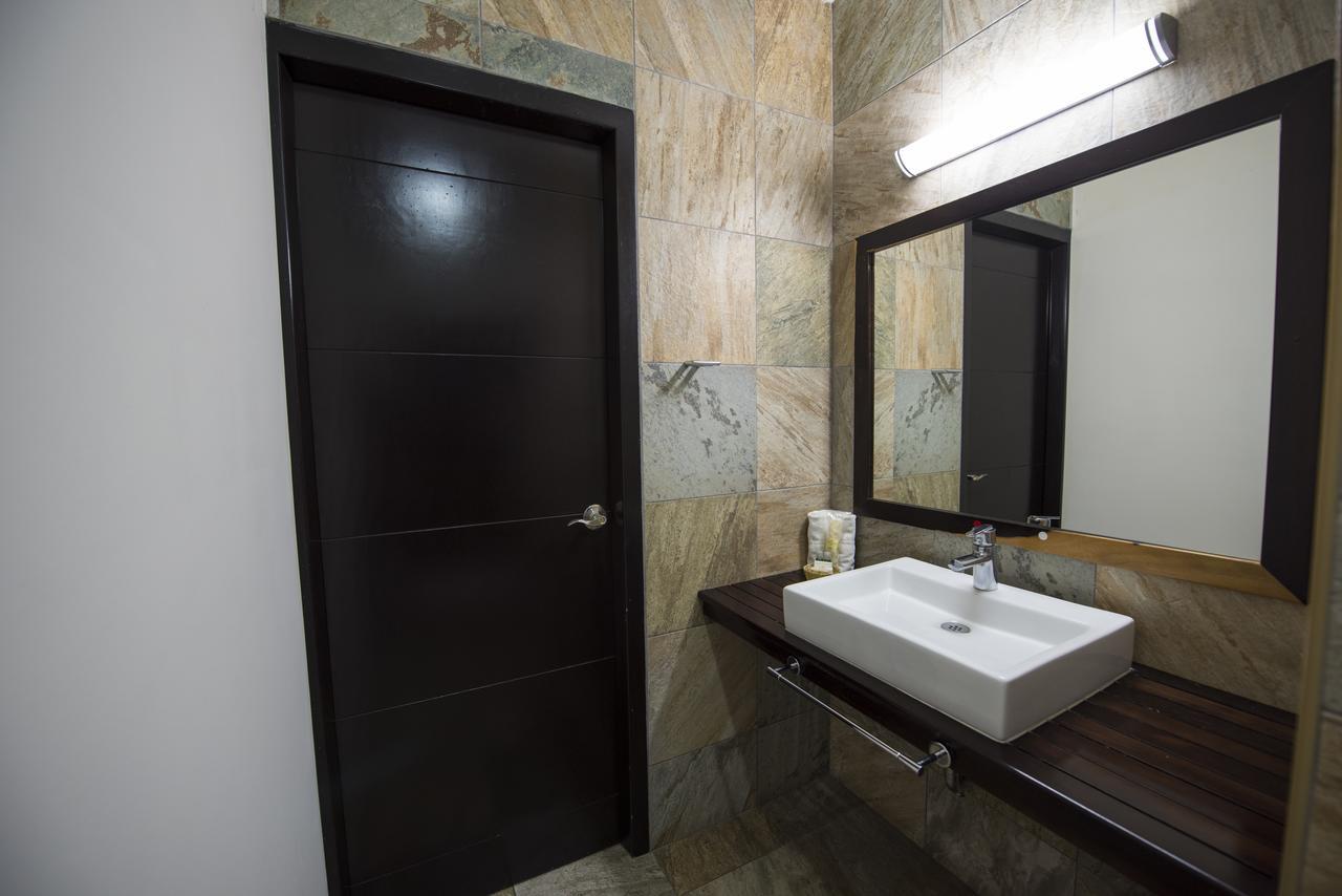 Hotel Andiroba Palace Tuxtla Gutiérrez Extérieur photo